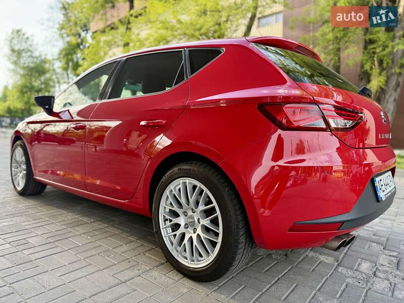 Хетчбек SEAT Leon 2013 в Дніпрі