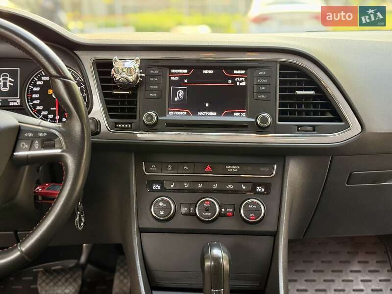 Хетчбек SEAT Leon 2013 в Дніпрі