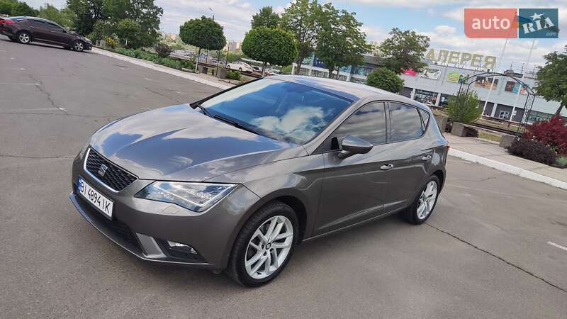 Хетчбек SEAT Leon 2016 в 
