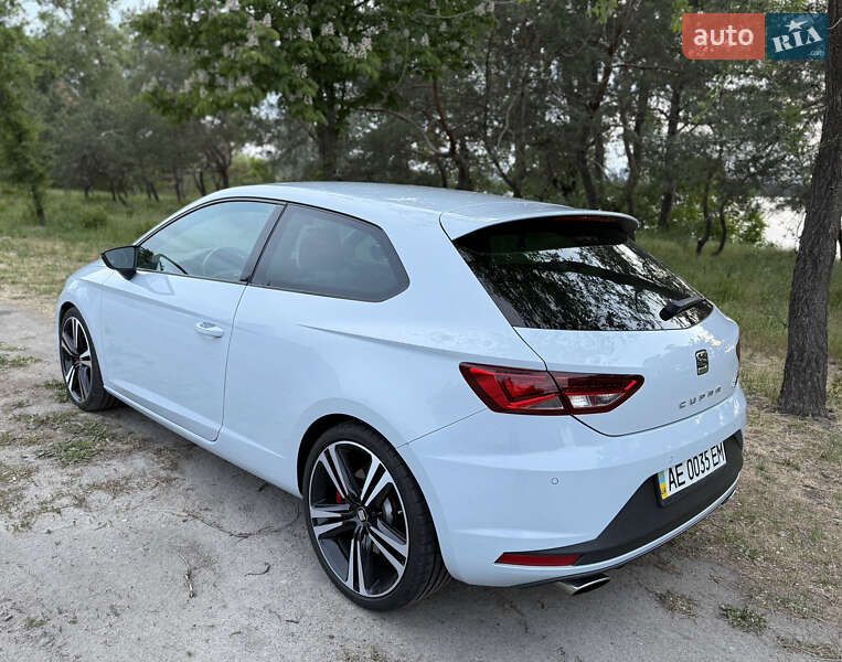 SEAT Leon, фото из объявления