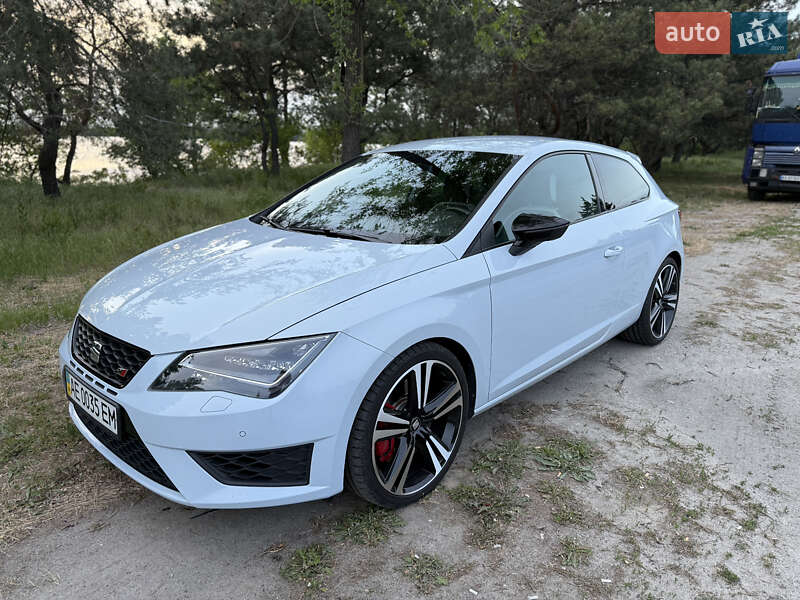 Хэтчбек SEAT Leon 2014 в Днепре