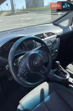 Хетчбек SEAT Leon 2007 в 