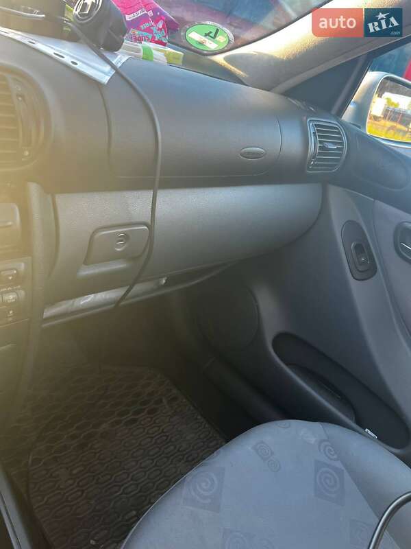 Хэтчбек SEAT Leon 2001 в Львове