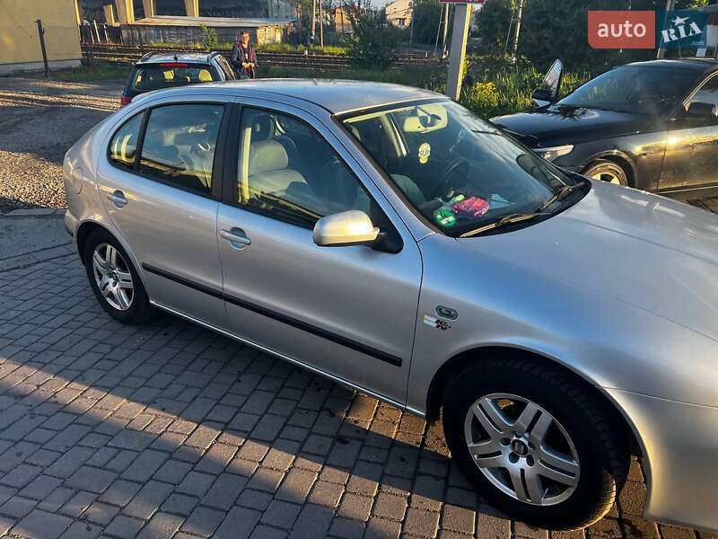 Хэтчбек SEAT Leon 2001 в Львове