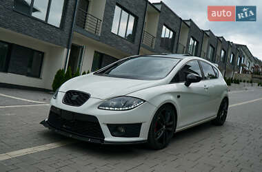 Хетчбек SEAT Leon 2010 в 