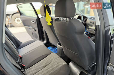Хетчбек SEAT Leon 2011 в 
