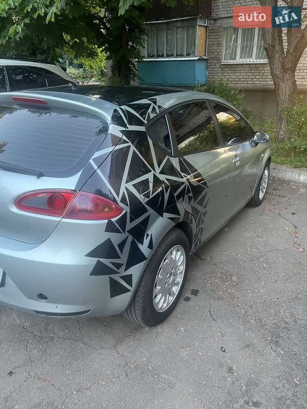 Хэтчбек SEAT Leon 2006 в Краматорске