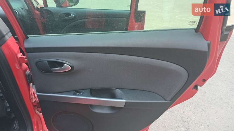 Хэтчбек SEAT Leon 2011 в Сумах фото 9 Хэтчбек SEAT Leon 2011 в Сумах