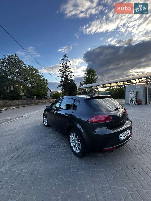 Хетчбек SEAT Leon 2011 в Львові