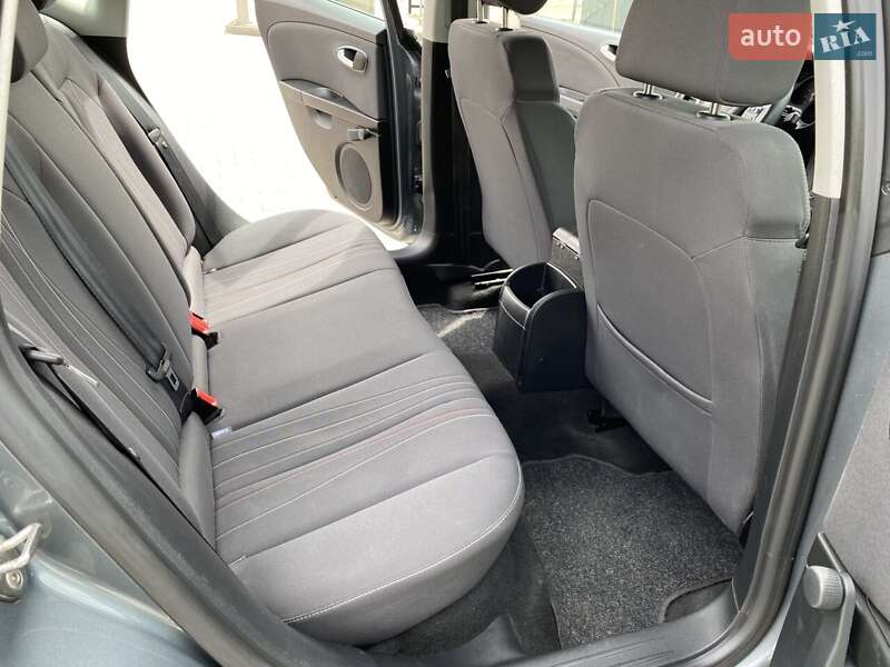 Хэтчбек SEAT Leon 2012 в Калуше фото 18 Хэтчбек SEAT Leon 2012 в Калуше