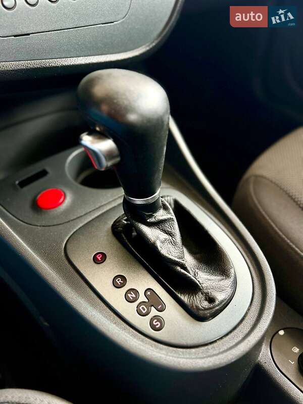 Хэтчбек SEAT Leon 2007 в Николаеве