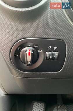 Хэтчбек SEAT Leon 2010 в 