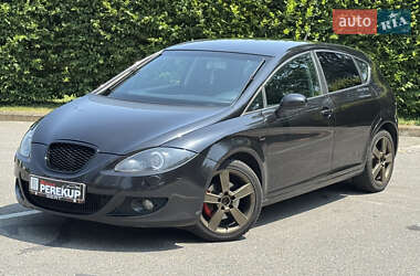 Хэтчбек SEAT Leon 2006 в 