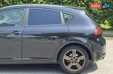 Хэтчбек SEAT Leon 2006 в 