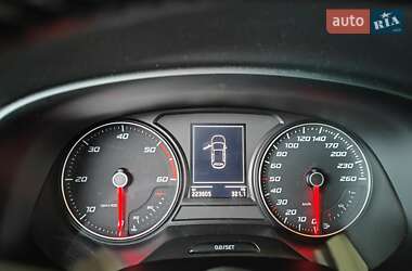 Хэтчбек SEAT Leon 2013 в 