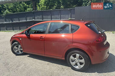 Хэтчбек SEAT Leon 2009 в 