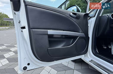 Хэтчбек SEAT Leon 2012 в 