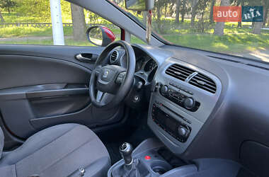 Хэтчбек SEAT Leon 2009 в 