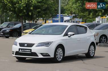 Хэтчбек SEAT Leon 2015 в 