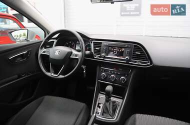 Хэтчбек SEAT Leon 2015 в 