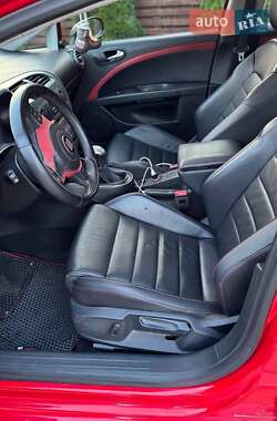 Хэтчбек SEAT Leon 2006 в 