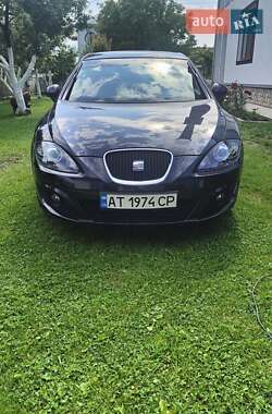Хэтчбек SEAT Leon 2010 в 