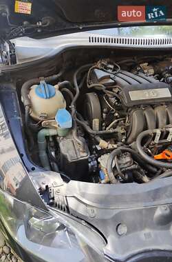 Хэтчбек SEAT Leon 2010 в 