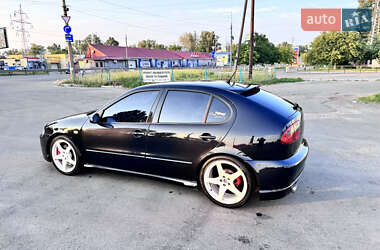 Хэтчбек SEAT Leon 2004 в 