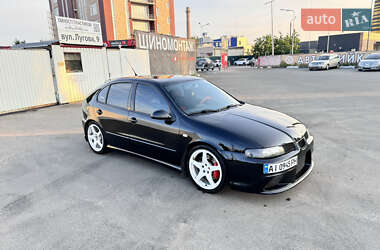 Хэтчбек SEAT Leon 2004 в 