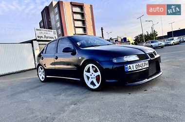 Хэтчбек SEAT Leon 2004 в 