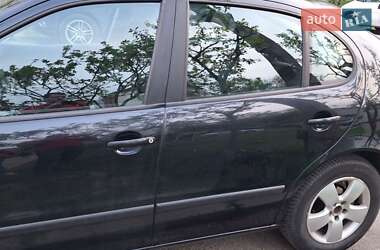 Хэтчбек SEAT Leon 2004 в 