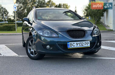 Хэтчбек SEAT Leon 2006 в 