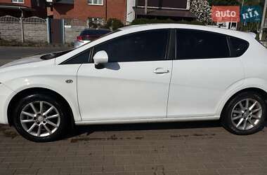 Хетчбек SEAT Leon 2010 в 