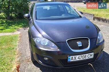 Хэтчбек SEAT Leon 2011 в Львове