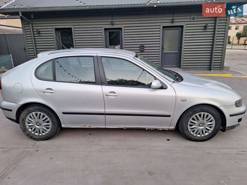 Хэтчбек SEAT Leon 2000 в Тысменице фото 14 Хэтчбек SEAT Leon 2000 в Тысменице