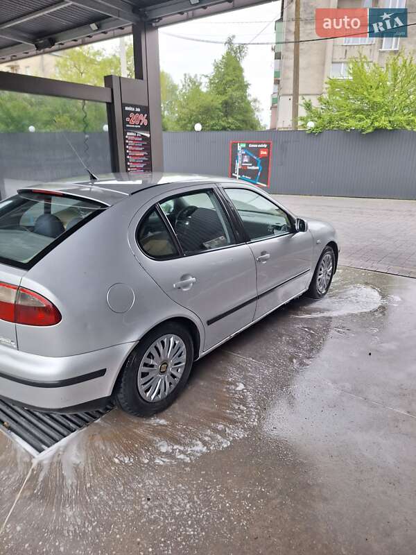 Хэтчбек SEAT Leon 2000 в Тысменице фото 18 Хэтчбек SEAT Leon 2000 в Тысменице