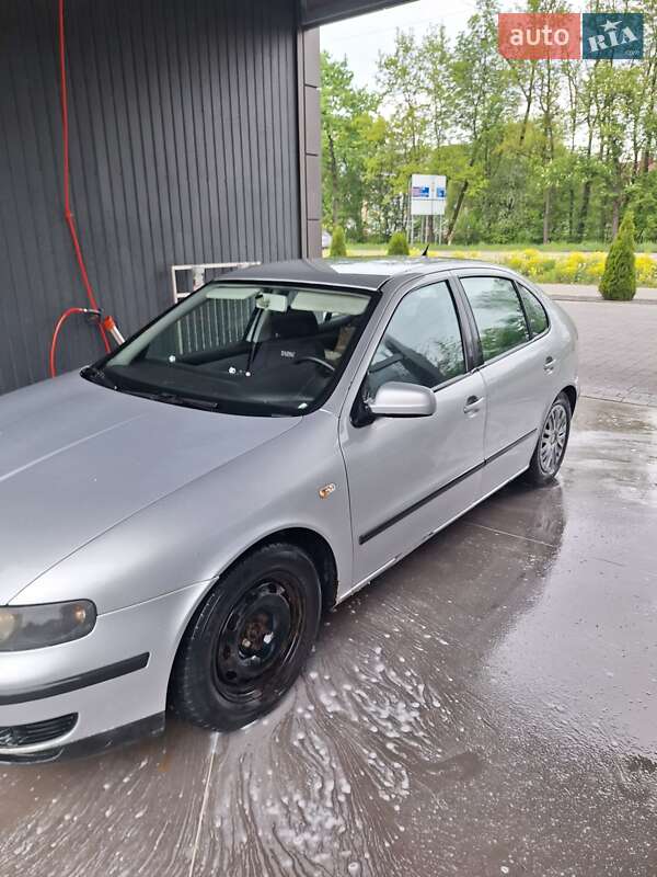 Хэтчбек SEAT Leon 2000 в Тысменице фото 22 Хэтчбек SEAT Leon 2000 в Тысменице