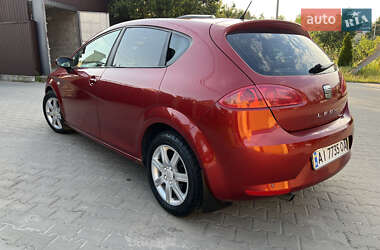Хэтчбек SEAT Leon 2006 в 