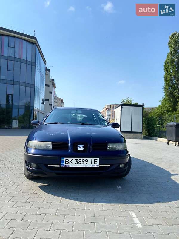 Хэтчбек SEAT Leon 2001 в Здолбунове