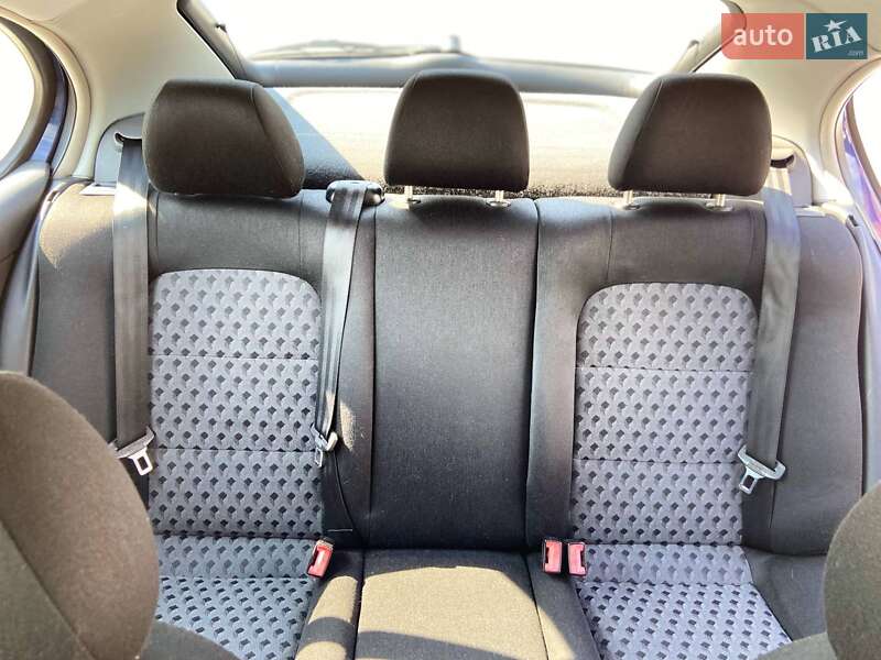 Хэтчбек SEAT Leon 2001 в Здолбунове