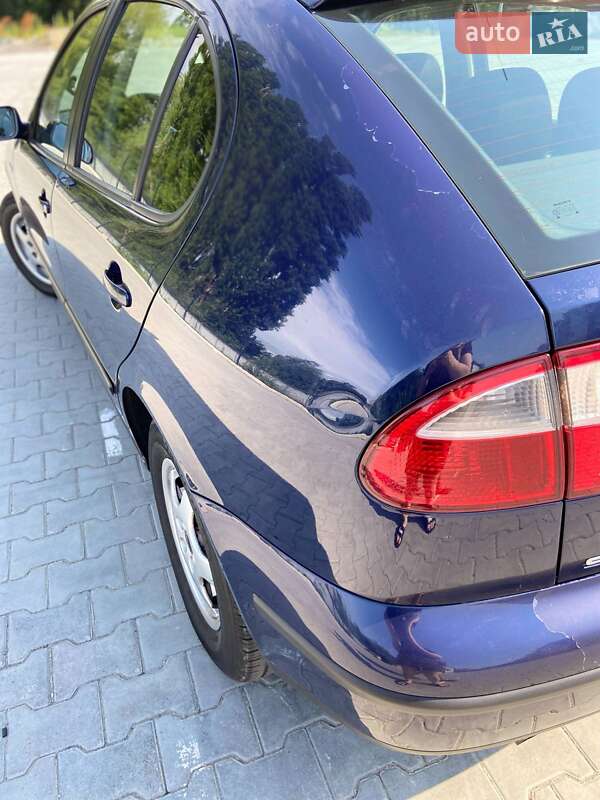 Хэтчбек SEAT Leon 2001 в Здолбунове