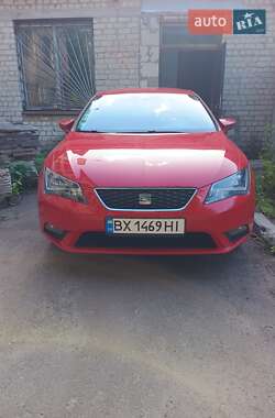 Хэтчбек SEAT Leon 2013 в 