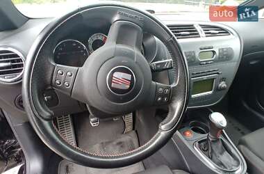 Хэтчбек SEAT Leon 2008 в 