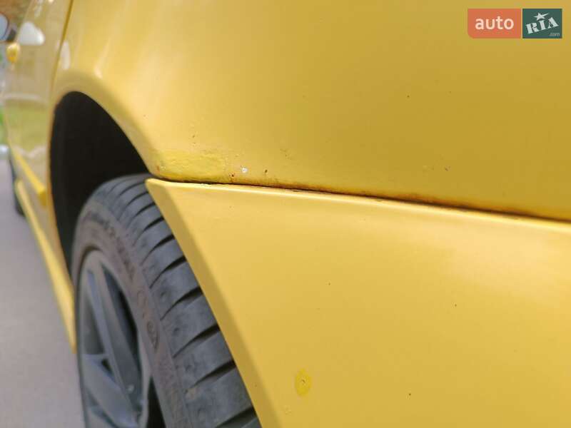 Хэтчбек SEAT Leon 2004 в Хотове