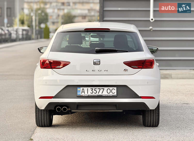 Хэтчбек SEAT Leon 2018 в Киеве
