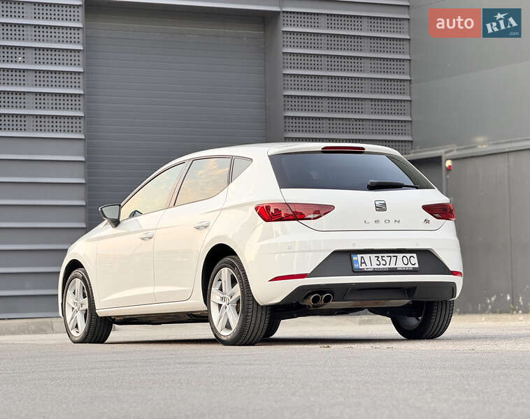 Хэтчбек SEAT Leon 2018 в Киеве
