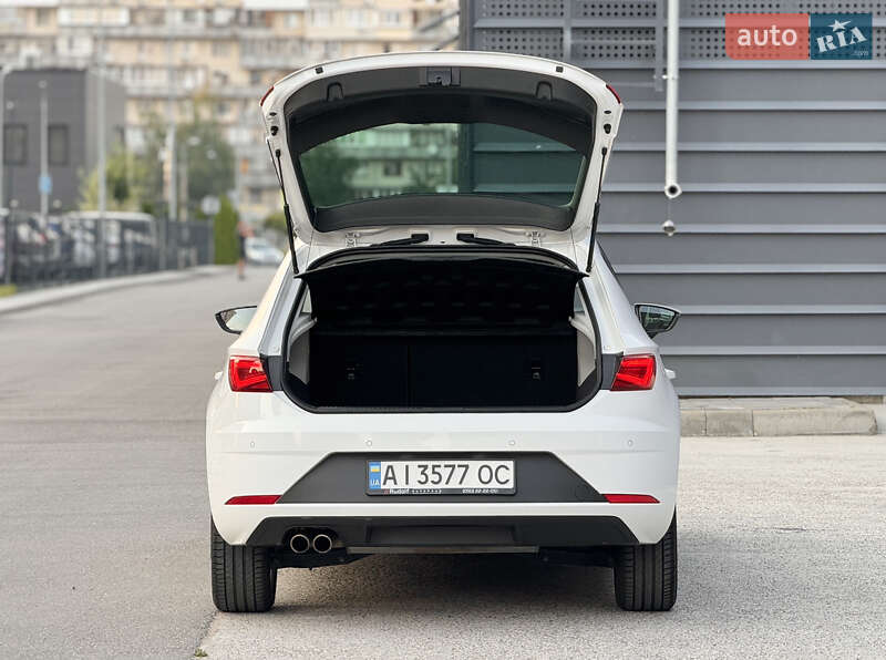 Хэтчбек SEAT Leon 2018 в Киеве