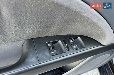 Хэтчбек SEAT Leon 2005 в 