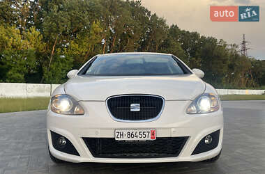 Хэтчбек SEAT Leon 2009 в 