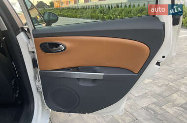 Хэтчбек SEAT Leon 2009 в 